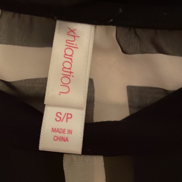 Xhilaration women’s size small sheer crop top with front pocket and cap sleeve. - Picture 2 of 6